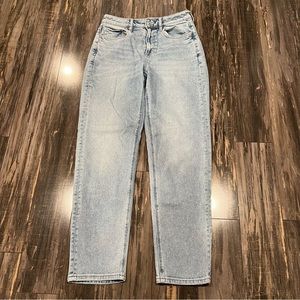 American Eagle Mom Jeans